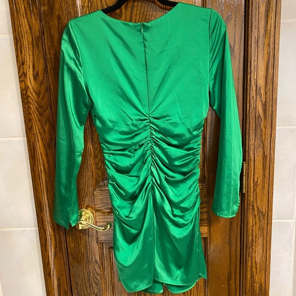 ZARA Vibrant Green Satin Dress - Picture 2 of 6